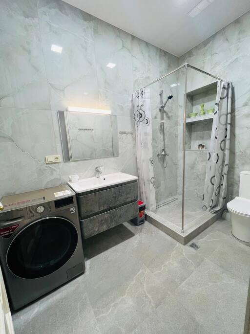 Spacious 2 Bedrooms In The Center Of Jereván Kültér fotó