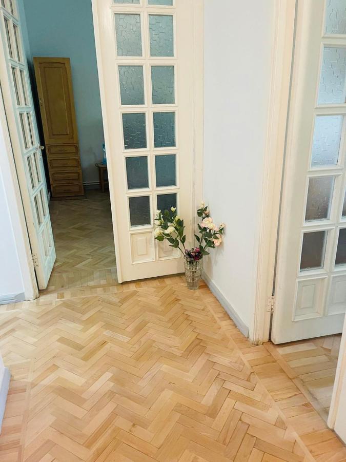 Spacious 2 Bedrooms In The Center Of Jereván Kültér fotó